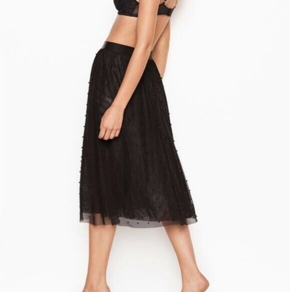 Tulle Pearl Skirt - Picture 1 of 6